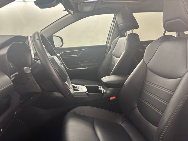Used 2024 Toyota RAV4 XLE Premium image 16