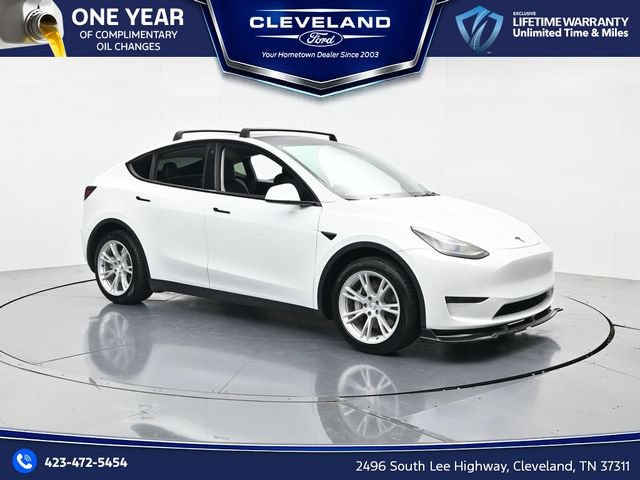 Used 2022 Tesla Model Y Long Range AWD/4WD image 1
