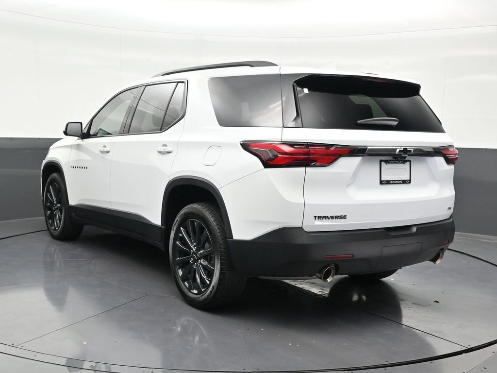 Used 2023 Chevrolet Traverse RS FWD image 3