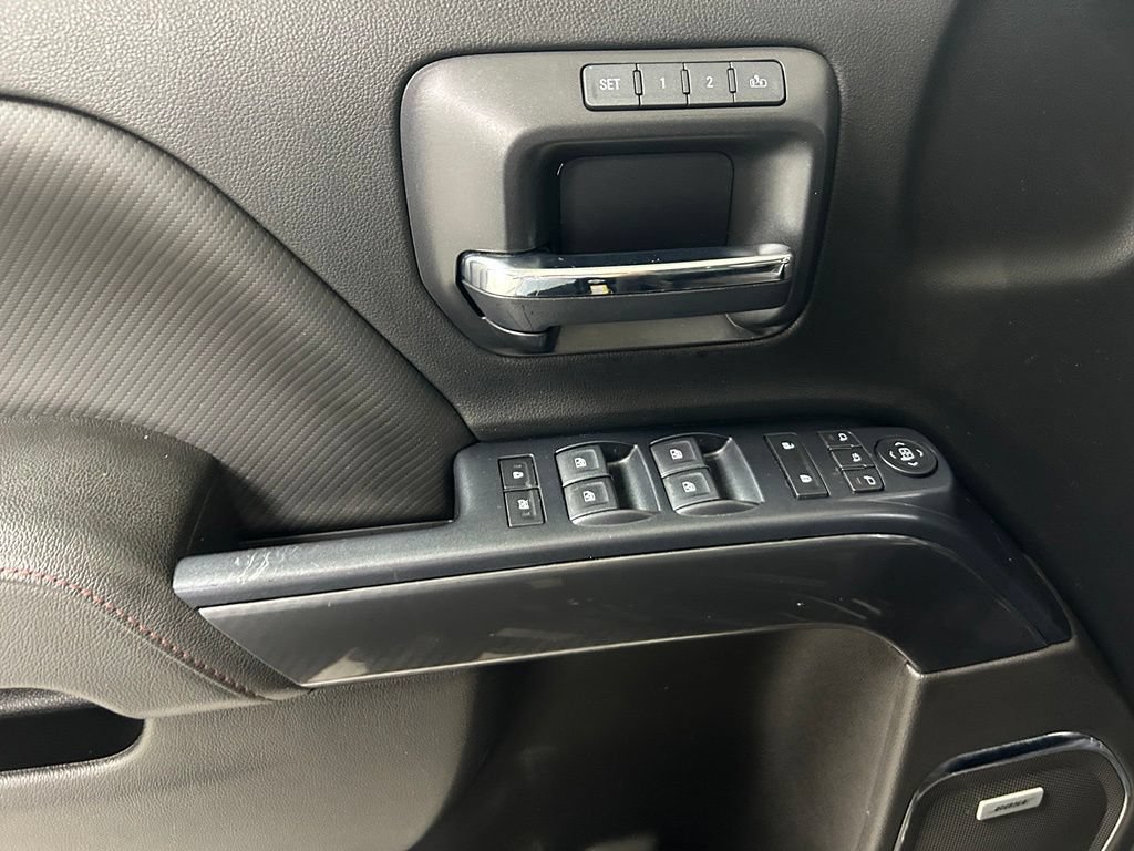 Used 2018 GMC Sierra 2500 SLT w/ All Terrain HD Package AWD/4WD image 16