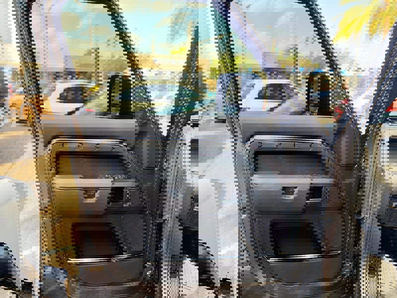 Used 2025 Land Rover Defender 110 AWD/4WD image 42