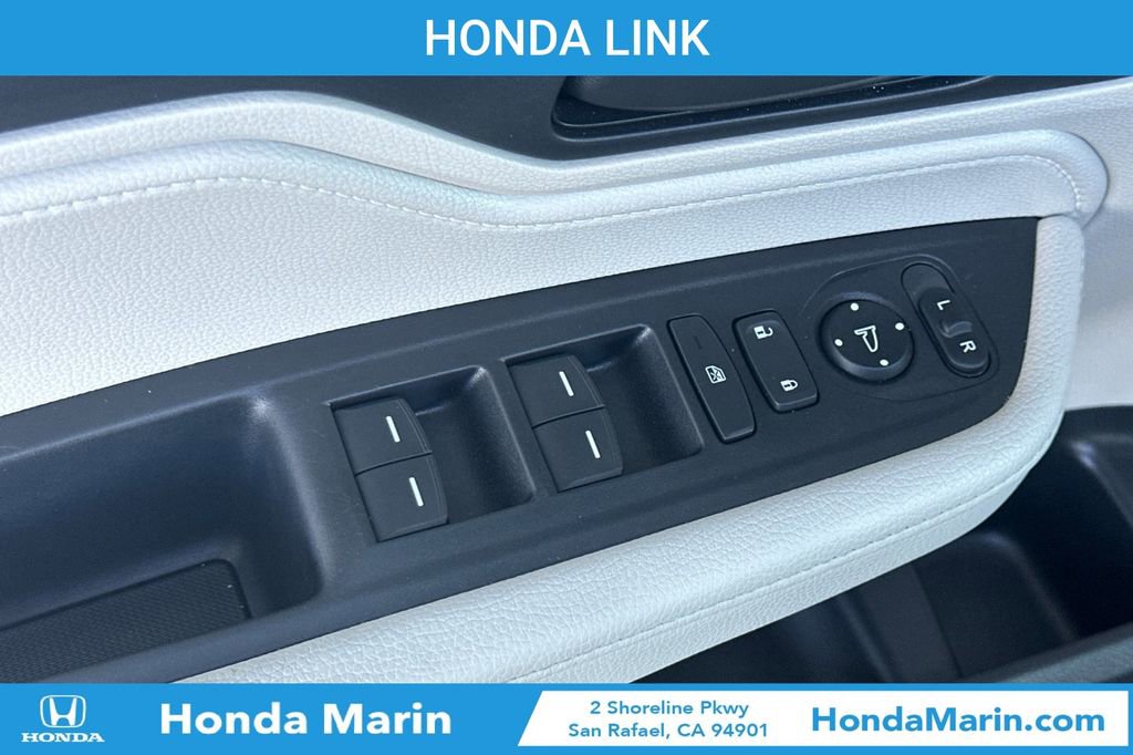 Certified 2025 Honda Odyssey EX-L image 15