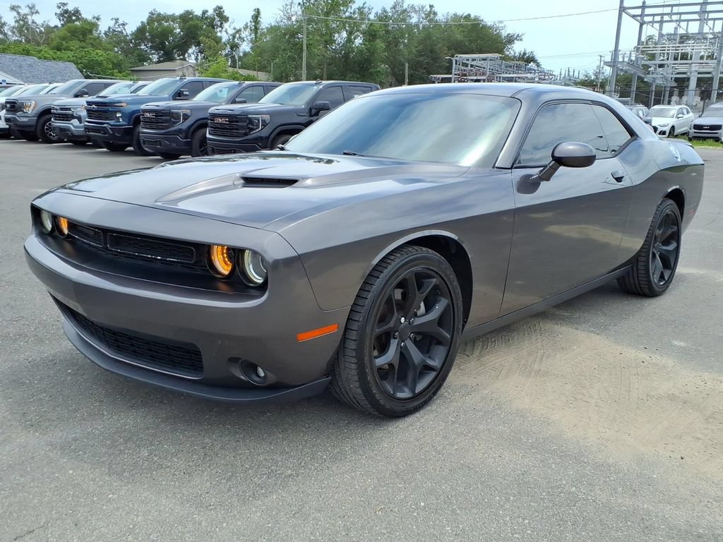 Used 2016 Dodge Challenger SXT Plus RWD image 3