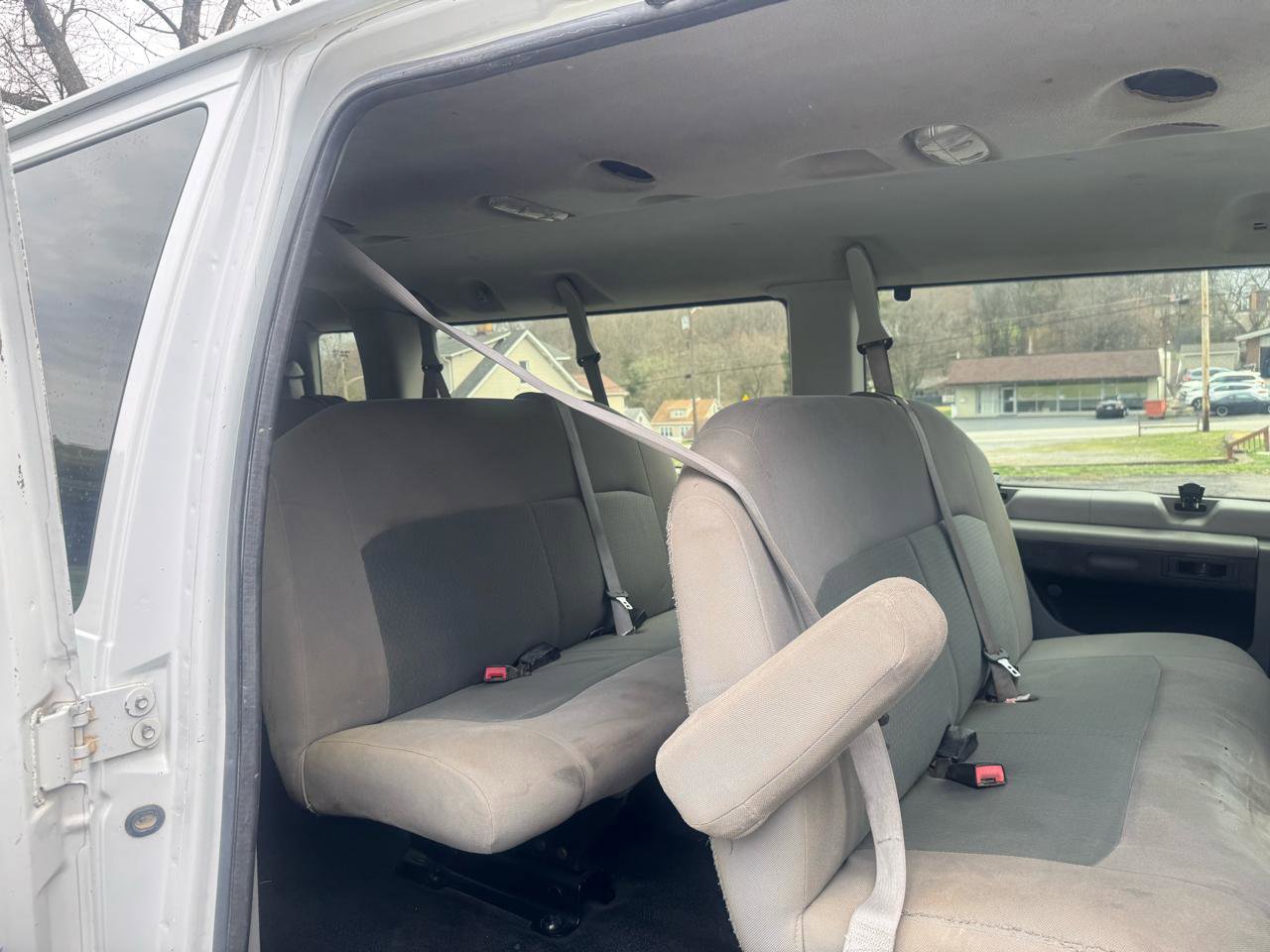 Used 2013 Ford E-350 and Econoline 350 XLT RWD image 18
