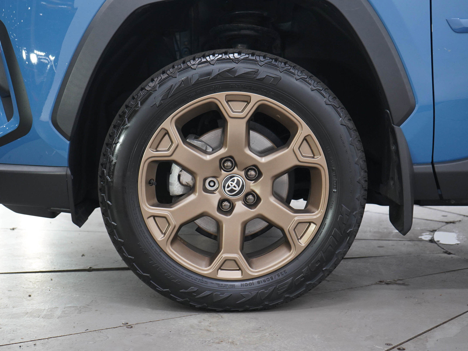 Used 2023 Toyota RAV4 AWD Hybrid image 28