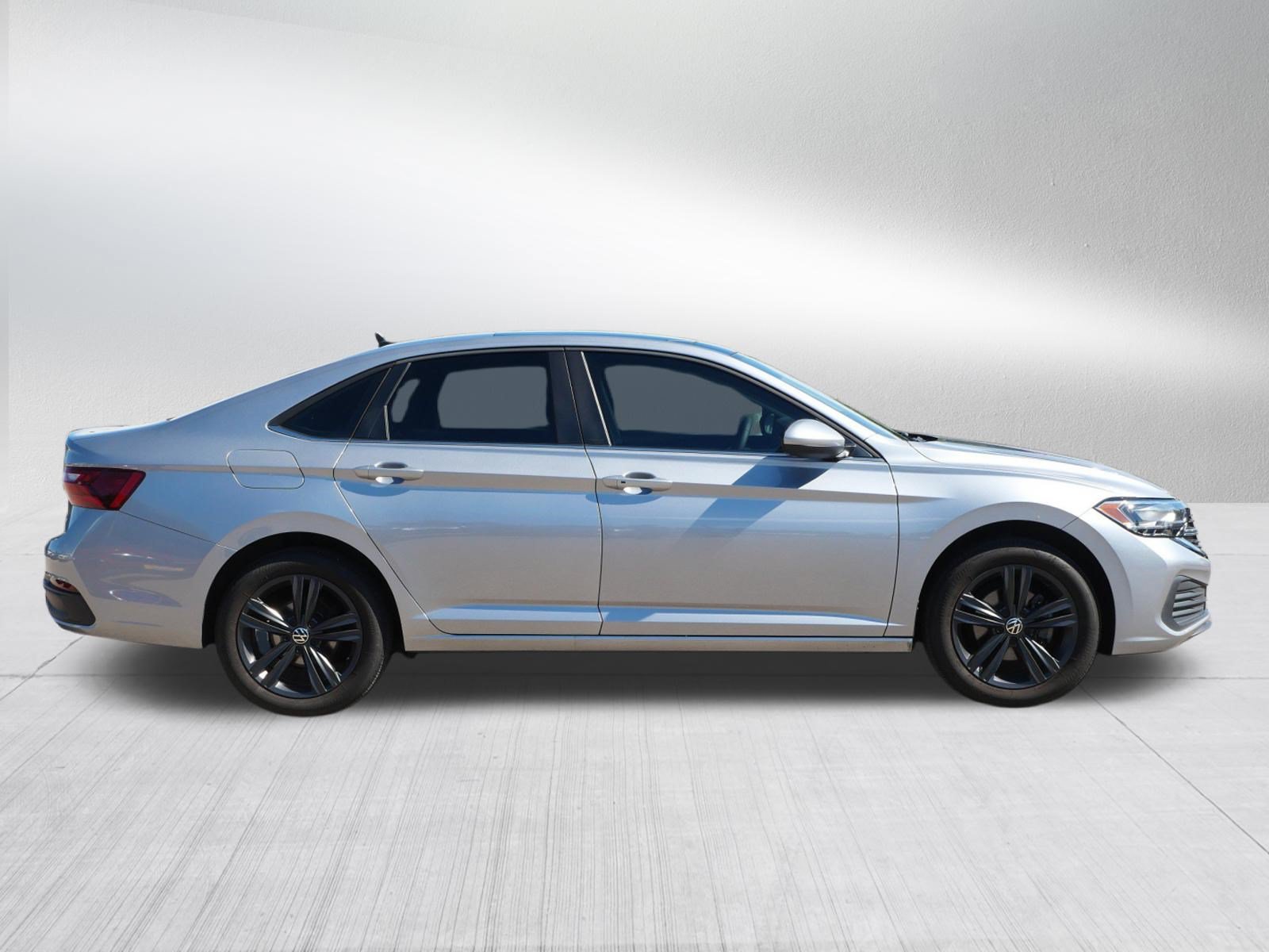 Used 2022 Volkswagen Jetta SE FWD image 7