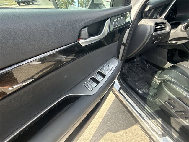 Certified 2022 Hyundai Palisade Limited w/ Winter Package image 13