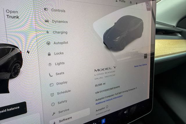 Used 2021 Tesla Model Y Long Range image 22