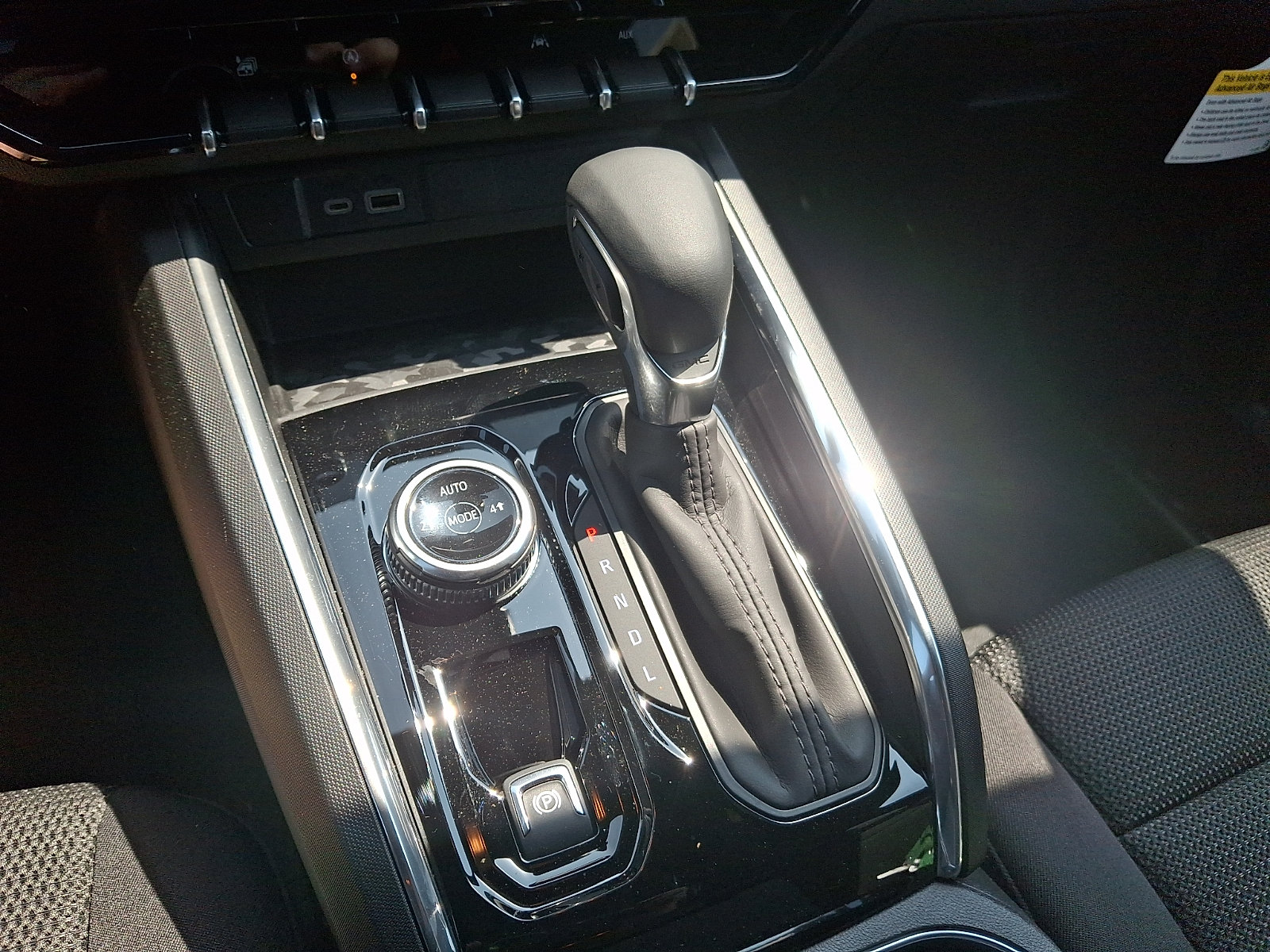 New 2026 GMC Canyon Elevation w/ Convenience Package AWD/4WD image 7