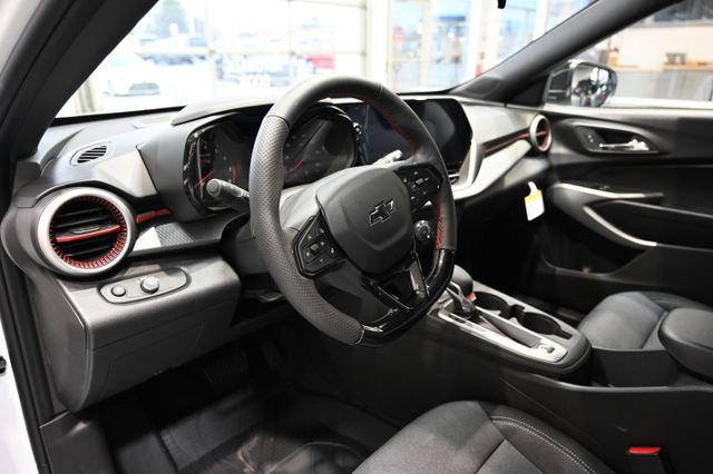 New 2026 Chevrolet Trax RS w/ Driver Confidence Package image 21