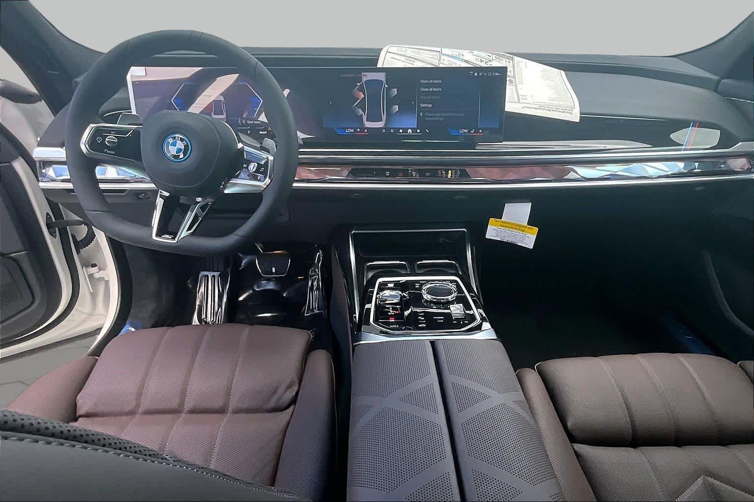 Used 2026 BMW 750e xDrive w/ Executive Package AWD/4WD image 13