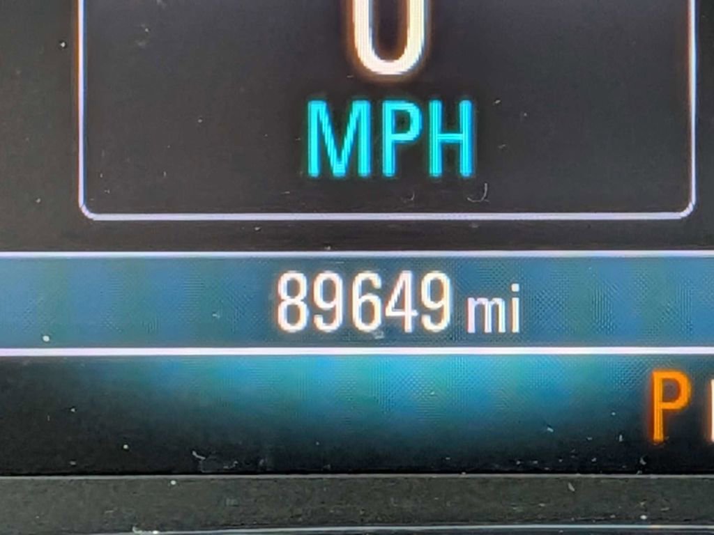 Used 2017 Buick Regal Sport Touring FWD image 29