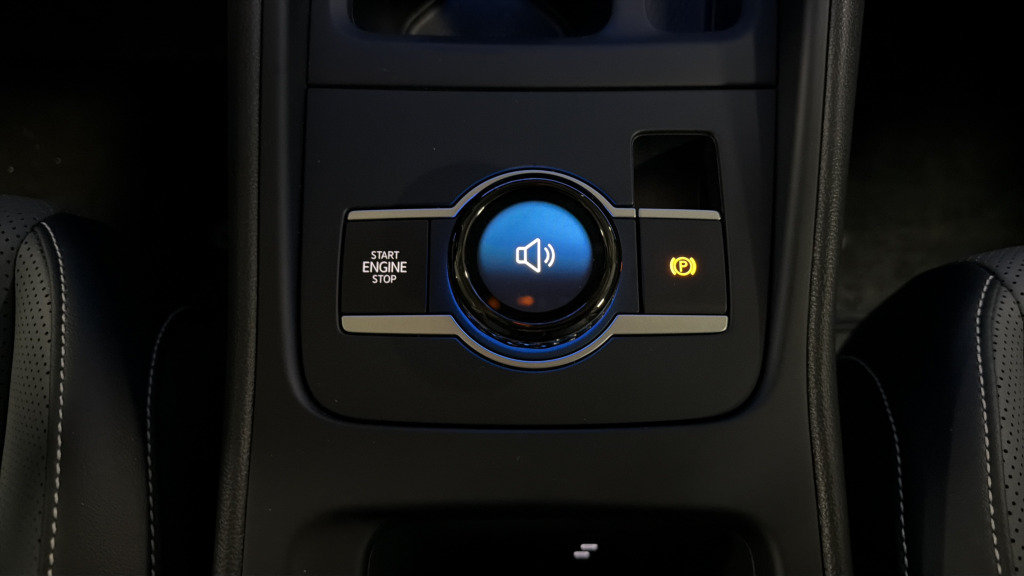 Certified 2025 Volkswagen Tiguan SE FWD image 37