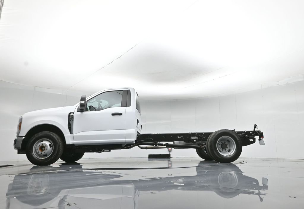 New 2026 Ford F350 XL image 44