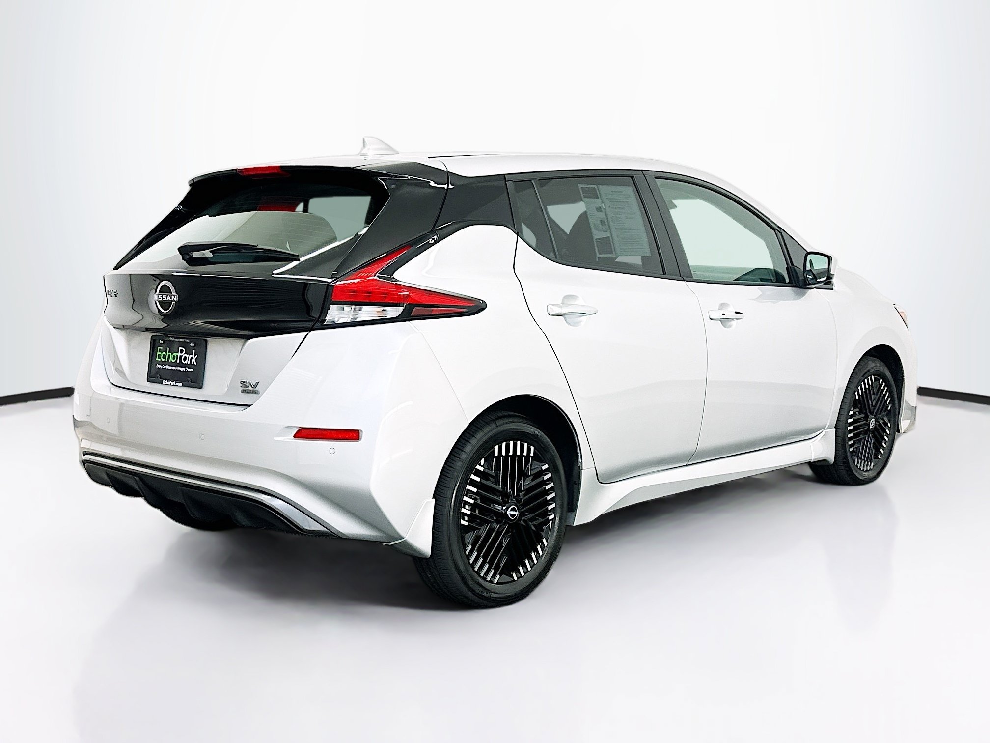 Used 2025 Nissan Leaf SV Plus FWD image 9