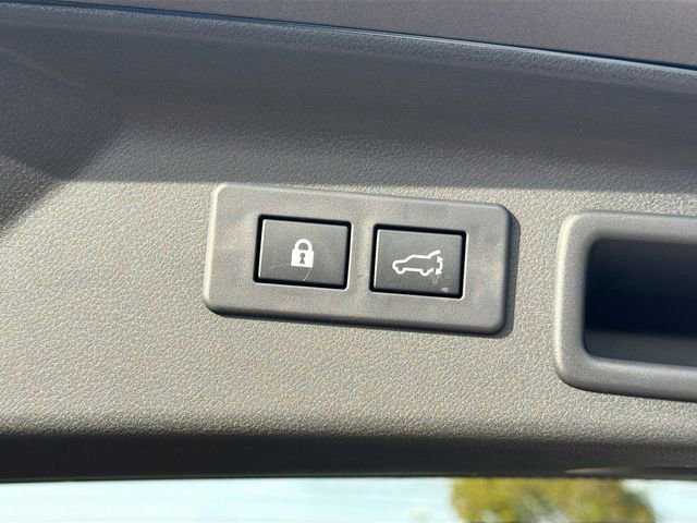 New 2025 Subaru Forester Touring image 6