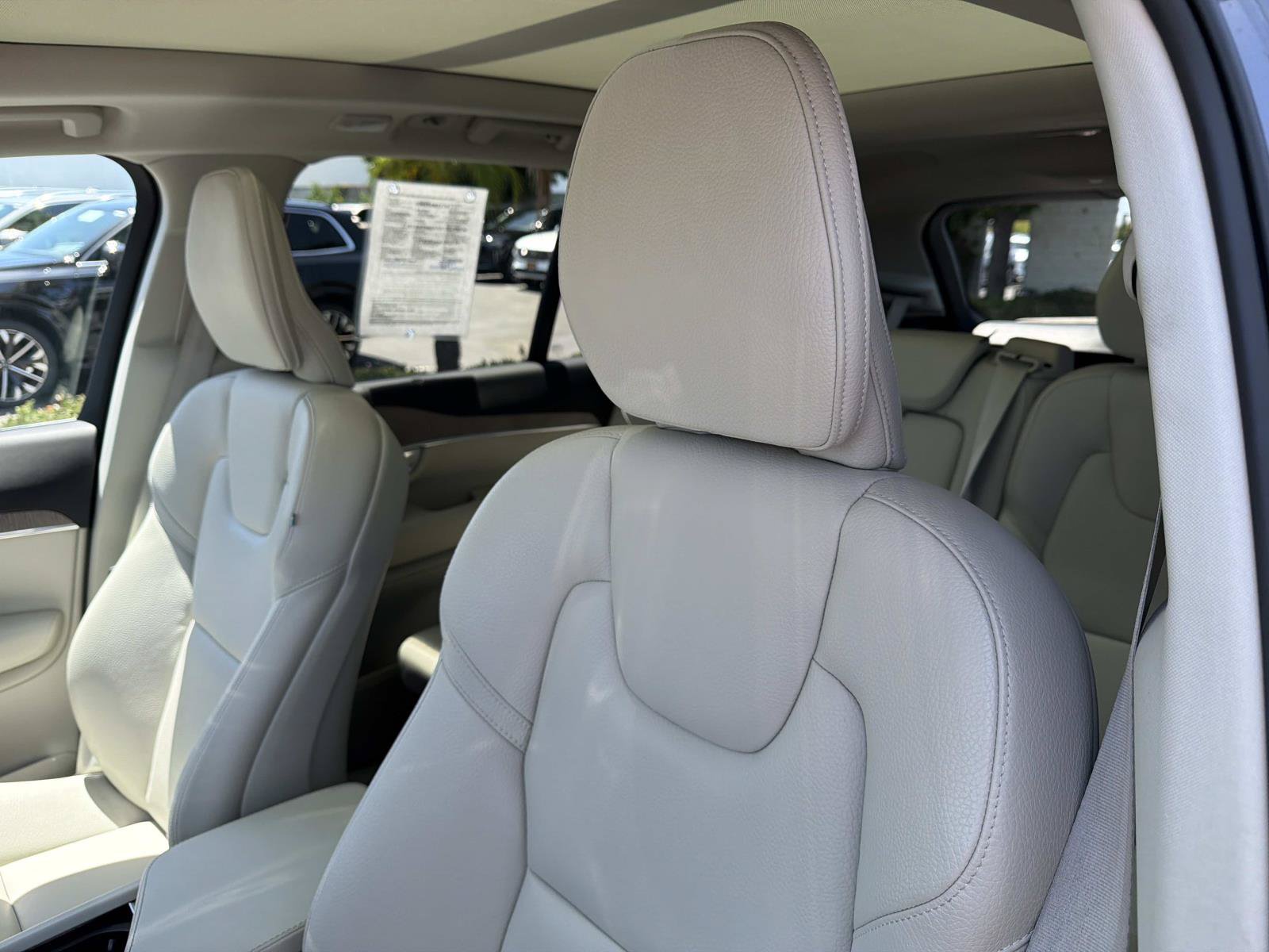 Certified 2023 Volvo XC90 B6 Plus w/ Protection Package Premier AWD/4WD image 19