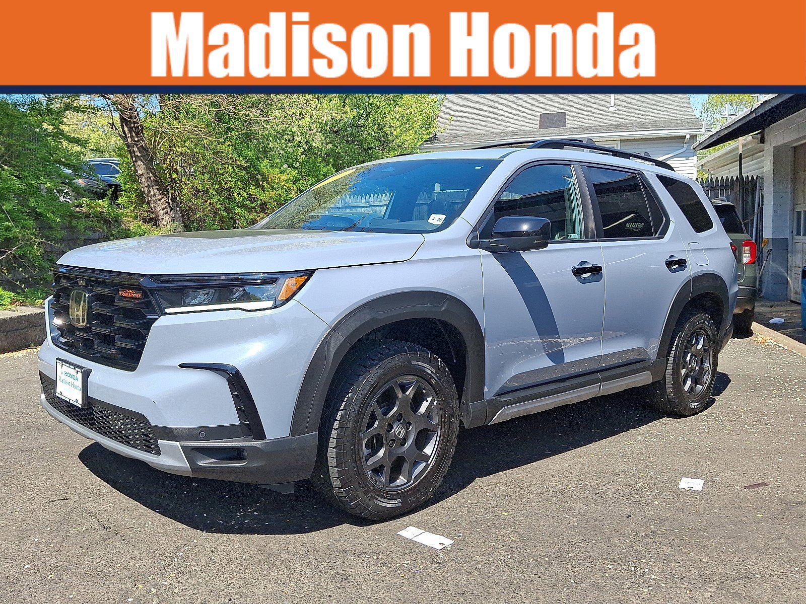 Used 2023 Honda Pilot TrailSport image 1