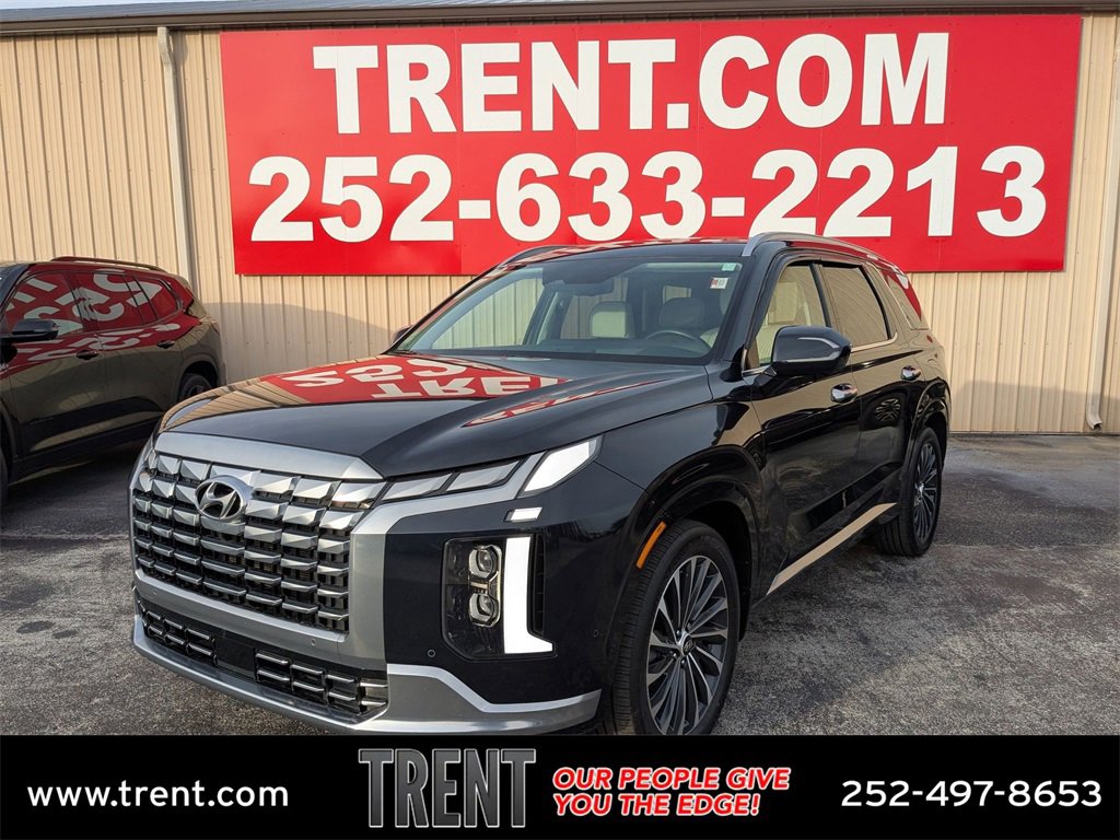 Used 2023 Hyundai Palisade Calligraphy w/ Winter Package