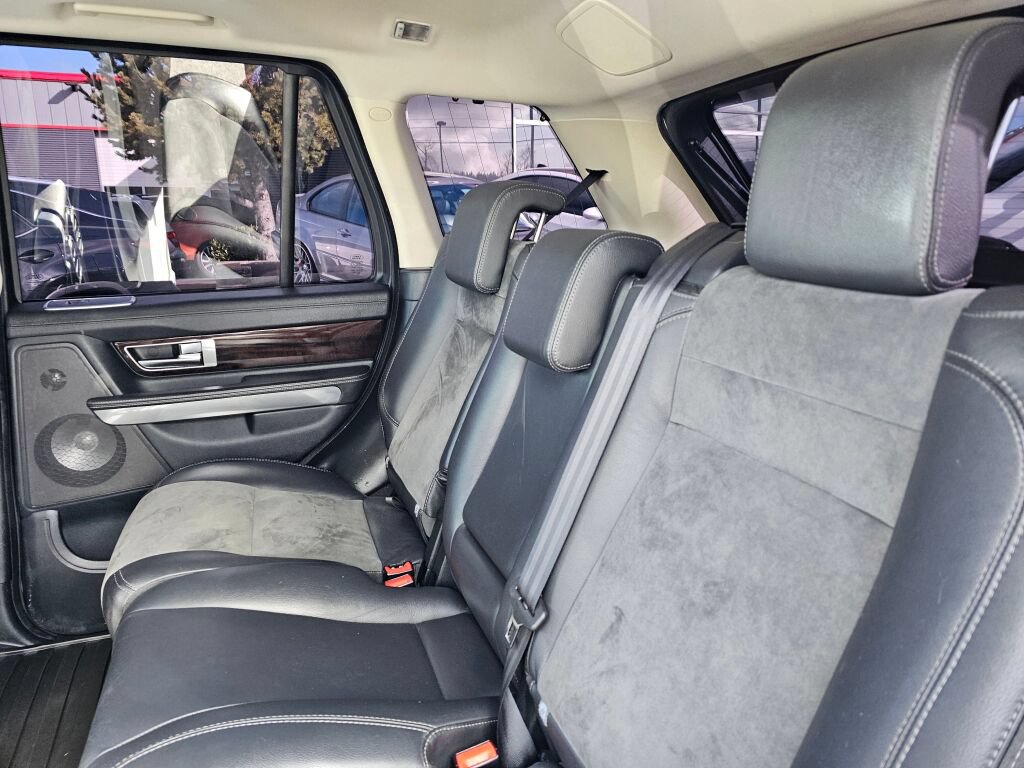Used 2011 Land Rover Range Rover Sport HSE AWD/4WD image 17