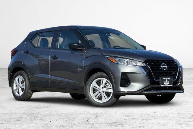 Certified 2025 Nissan Kicks Play S FWD image 2
