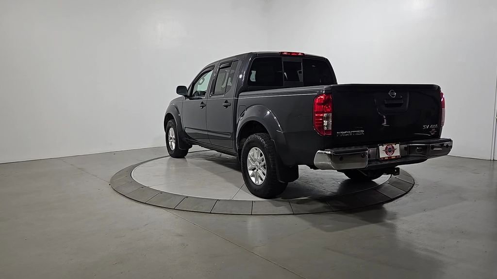 Used 2015 Nissan Frontier SV w/ SV Value Truck Package AWD/4WD image 3