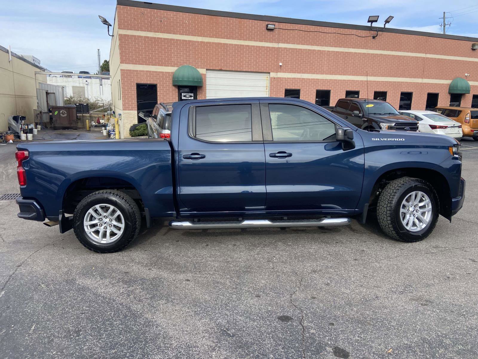 Certified 2022 Chevrolet Silverado 1500 RST image 17