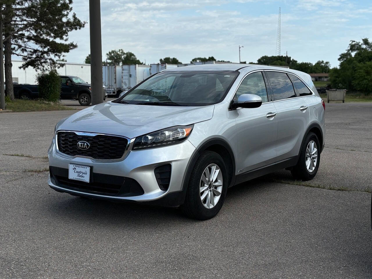 Used 2020 Kia Sorento AWD V6 image 3