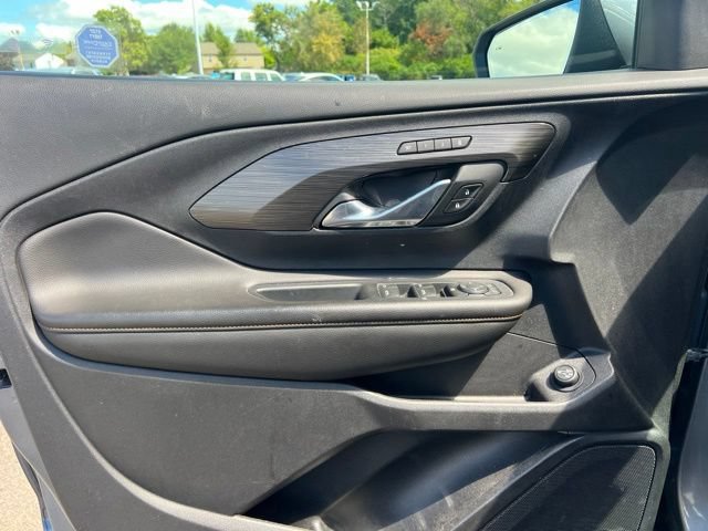 Used 2021 GMC Terrain SLT AWD/4WD image 16