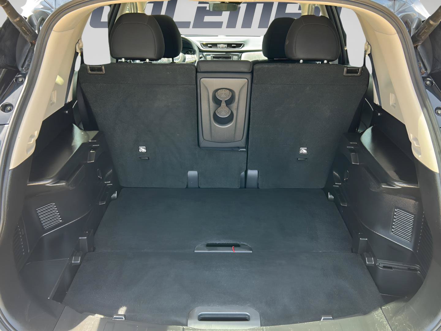 Used 2020 Nissan Rogue SV AWD/4WD image 15