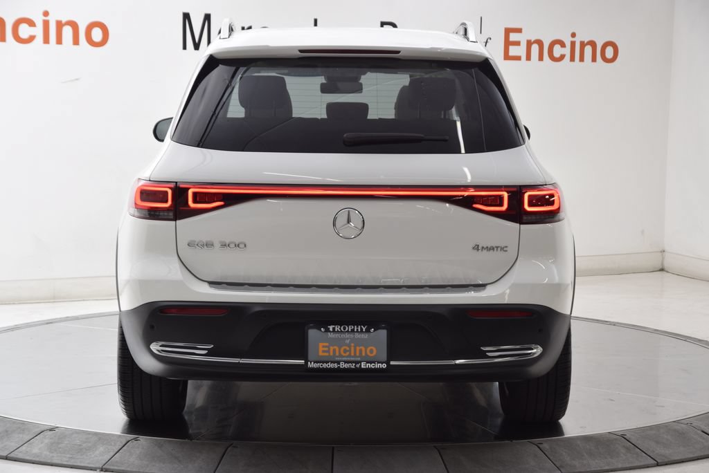 Certified 2023 Mercedes-Benz EQB 300 4MATIC w/ Exclusive Package image 5