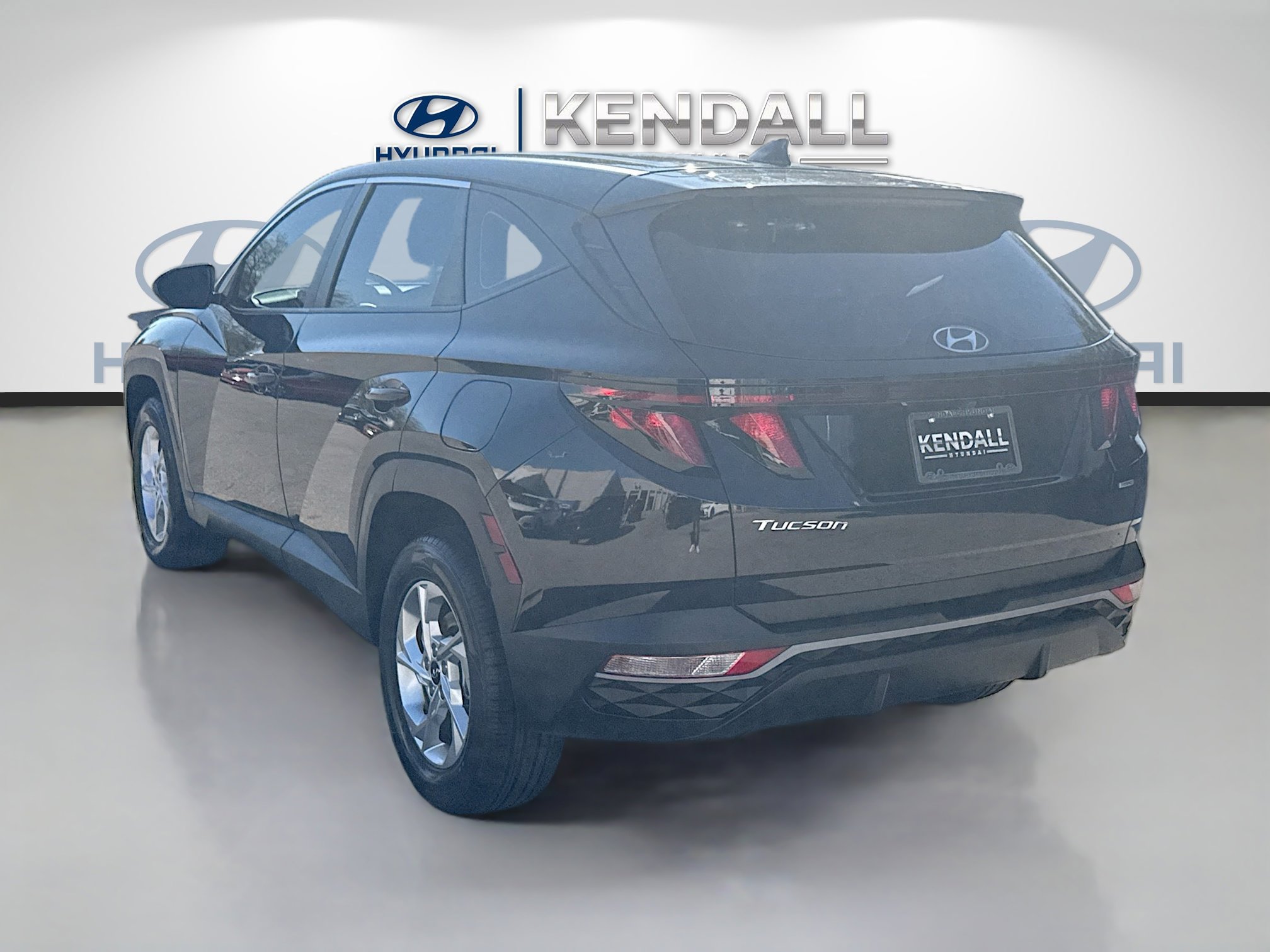 Used 2023 Hyundai Tucson SE image 4