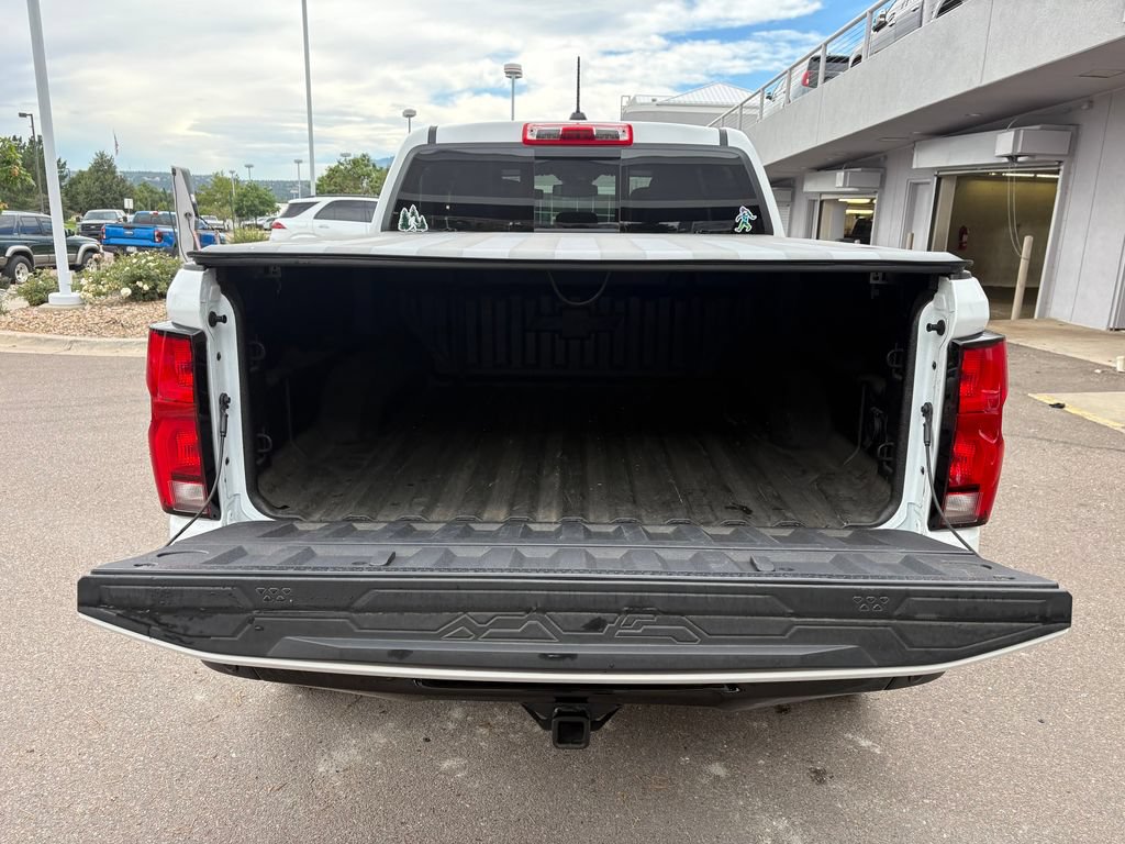 Used 2025 Chevrolet Colorado ZR2 w/ Technology Package AWD/4WD image 28