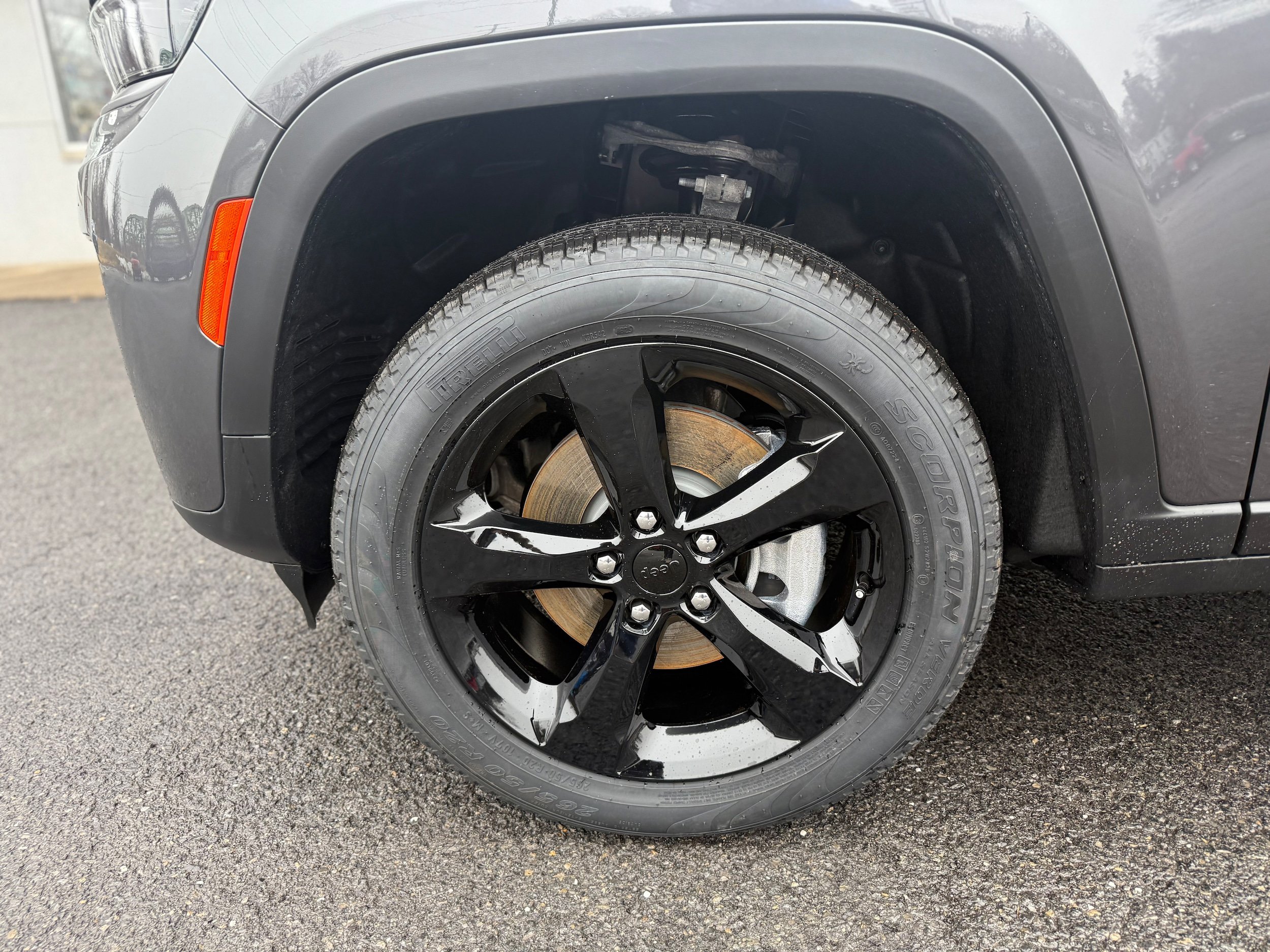 New 2026 Jeep Grand Cherokee L Limited w/ Limited Altitude Package image 3