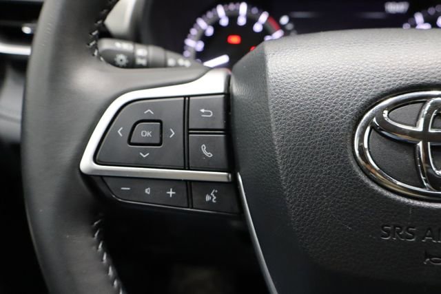 Used 2024 Toyota Highlander LE image 22