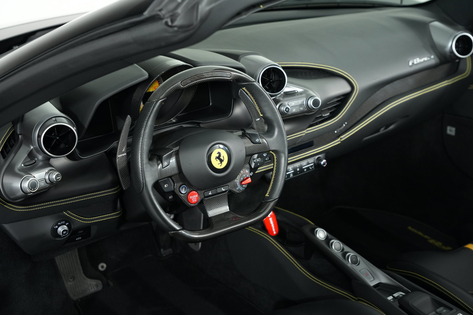 Used 2022 Ferrari F8 Spider RWD image 31