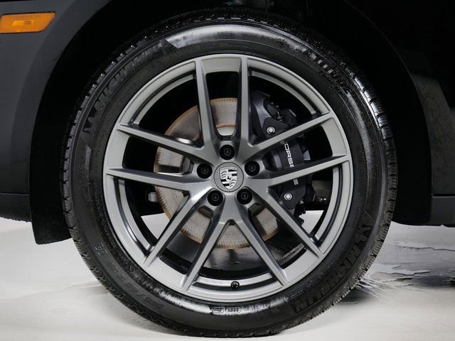 New 2025 Porsche Macan Turbo image 29