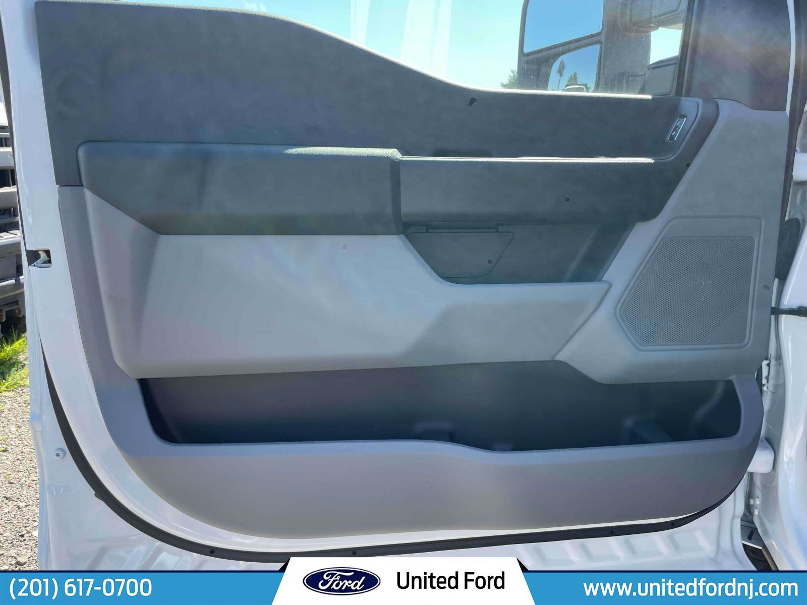 New 2023 Ford F250 XL w/ FX4 Off-Road Package AWD/4WD image 13