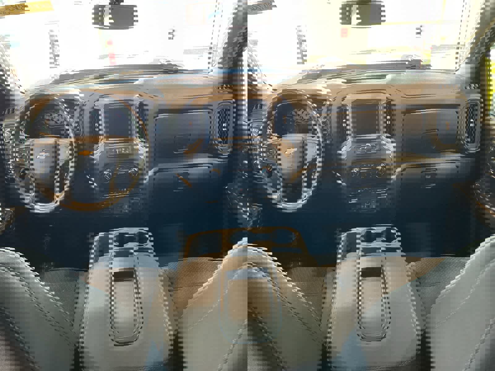 Used 2021 Chevrolet Silverado 2500 Custom w/ Custom Value Package image 22