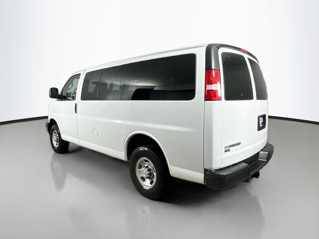 Used 2021 Chevrolet Express 2500 LS w/ Driver Convenience Package RWD image 5