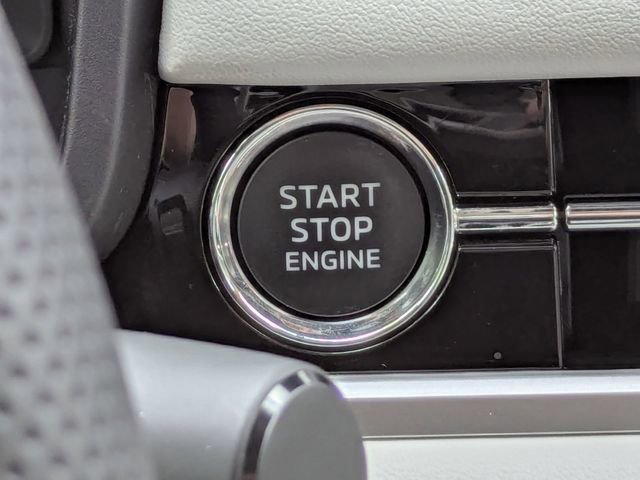 New 2025 Mitsubishi Outlander AWD image 34