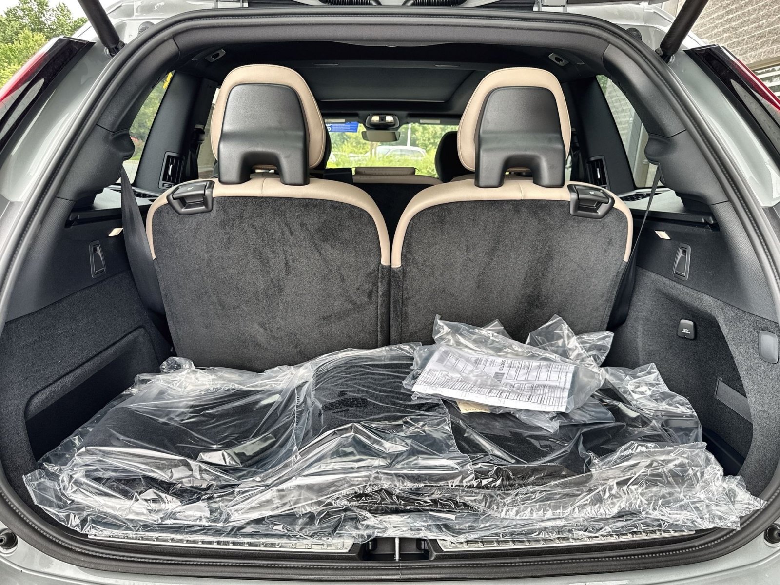 New 2026 Volvo XC90 T8 Ultra w/ Protection Package AWD/4WD image 27