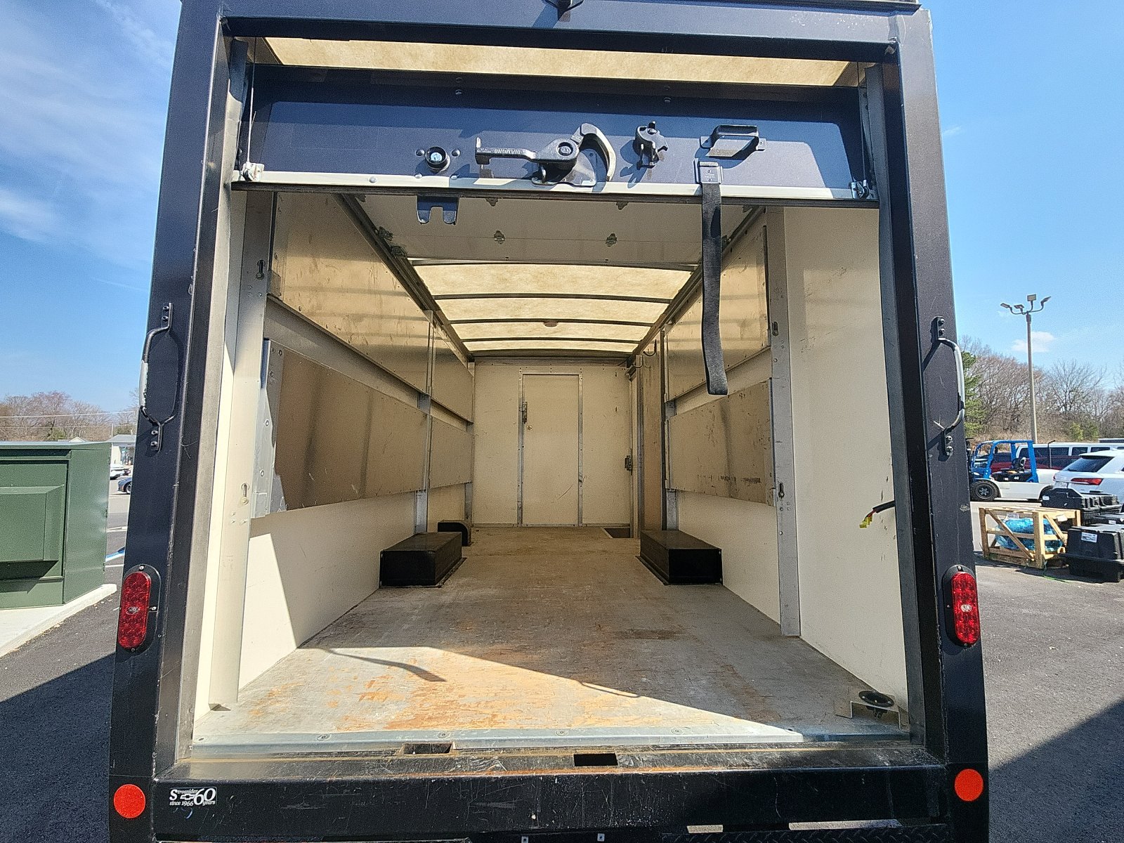 Used 2022 Chevrolet Express 3500 w/ Power Convenience Package RWD image 22