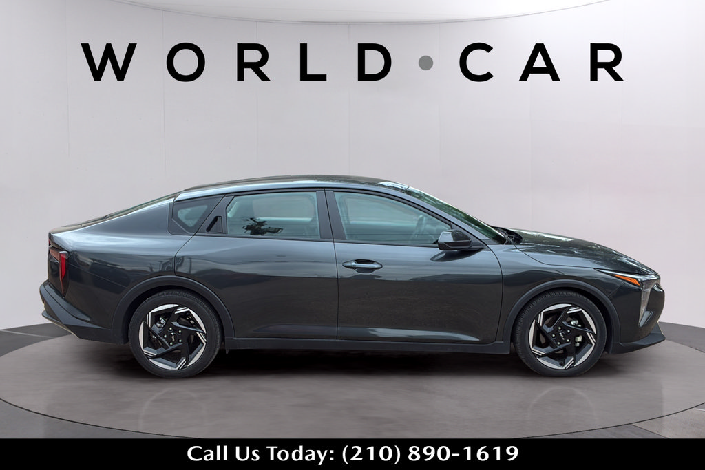 Used 2025 Kia K4 EX FWD image 16