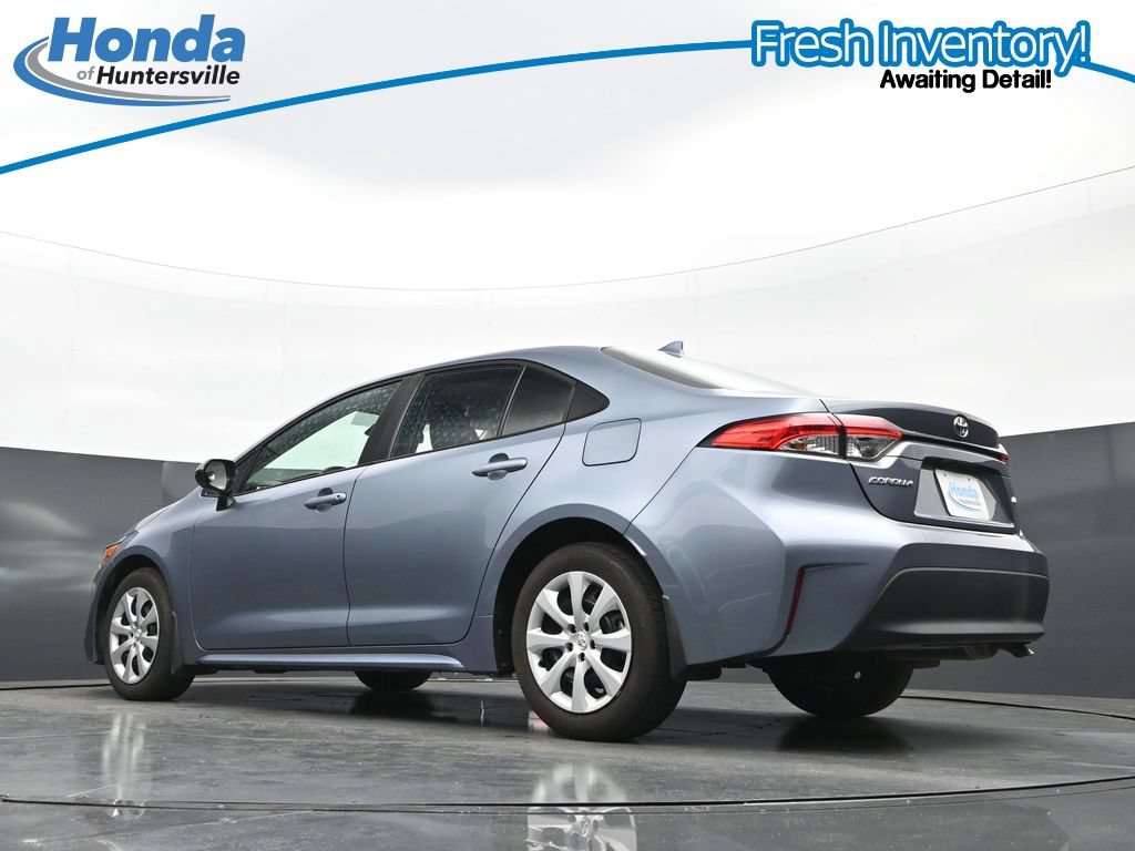 Used 2025 Toyota Corolla LE FWD image 32