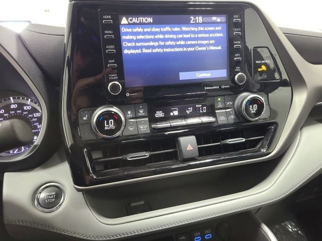 Used 2022 Toyota Highlander XLE FWD image 30