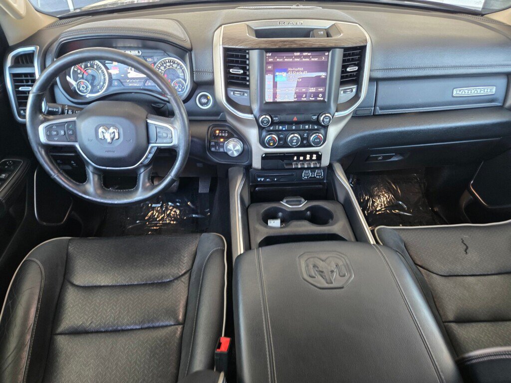 Used 2019 RAM 1500 Laramie AWD/4WD image 10