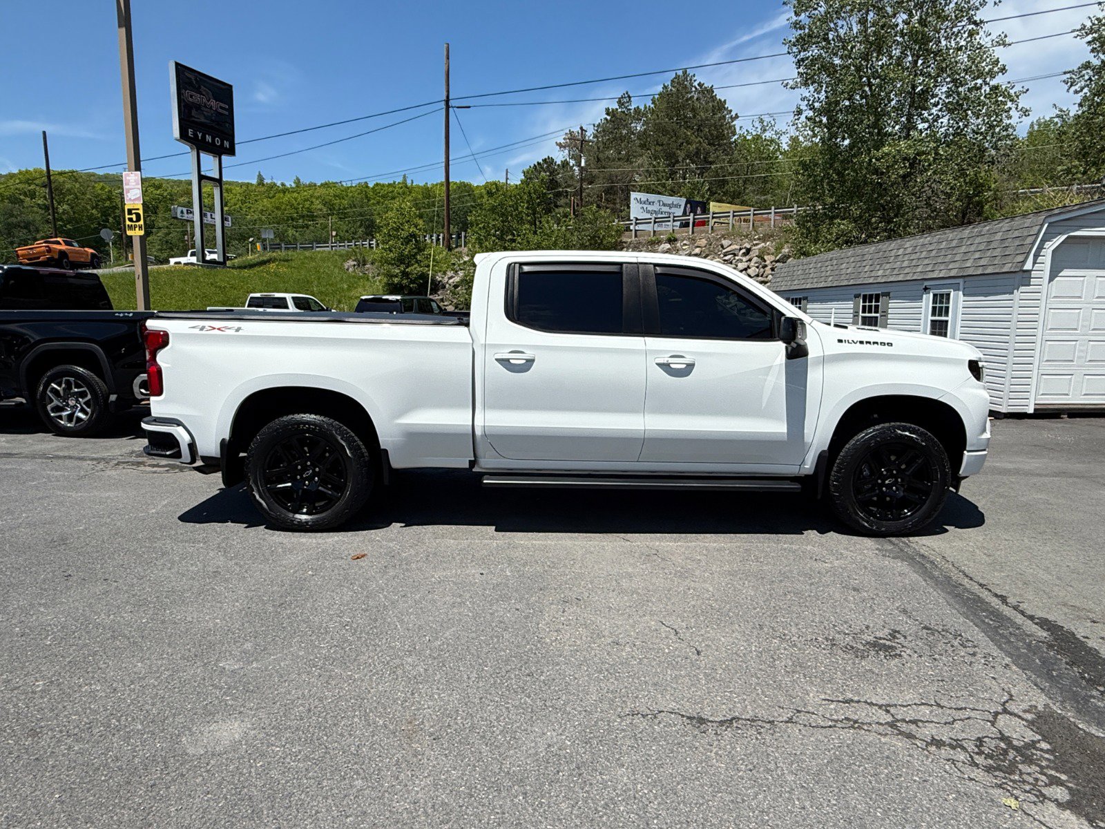 Used 2023 Chevrolet Silverado 1500 RST w/ Convenience Package II AWD/4WD image 6