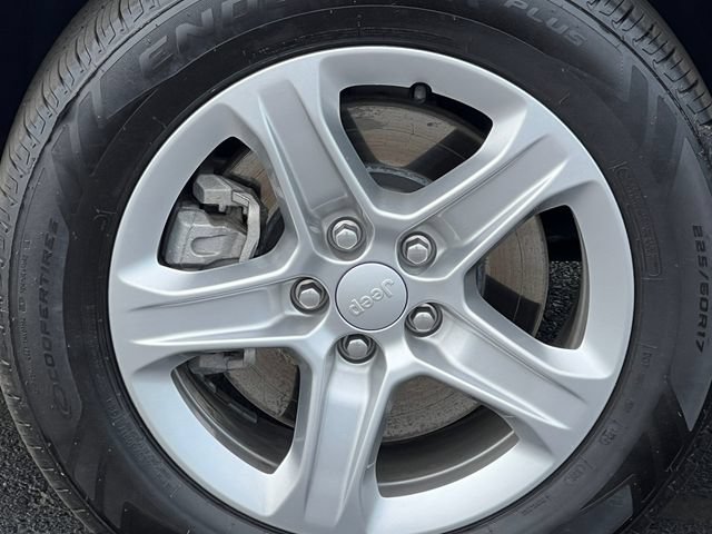 Used 2023 Jeep Compass Latitude AWD/4WD image 7