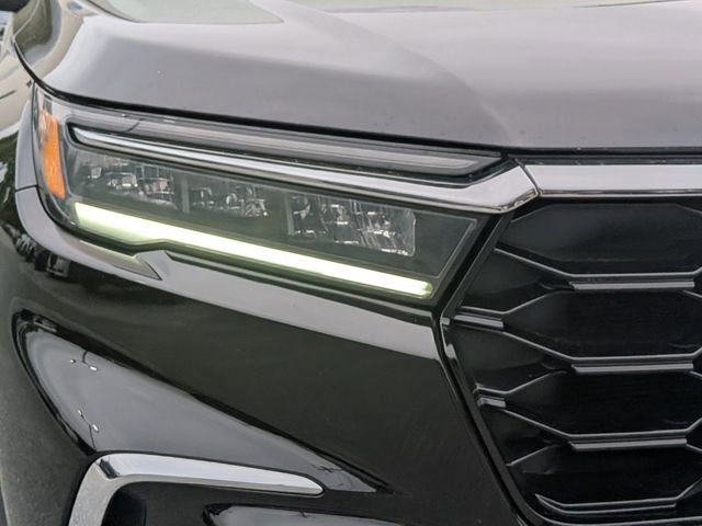 Used 2023 Honda Pilot Elite image 9